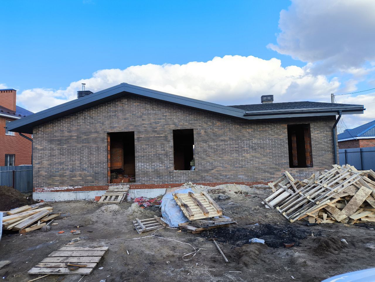 Готовый объект кровельных работ